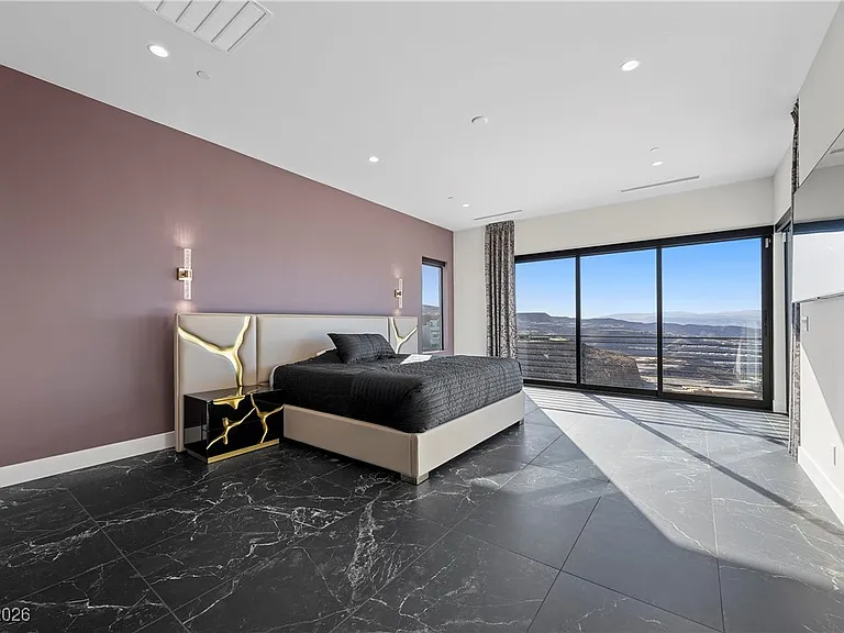 577 Overlook Rim Dr — Photo 7