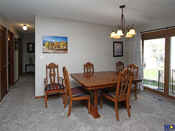 5th image of 2721 Dorothy Dr