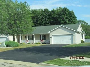 18 Pondview Dr, Saginaw, MI