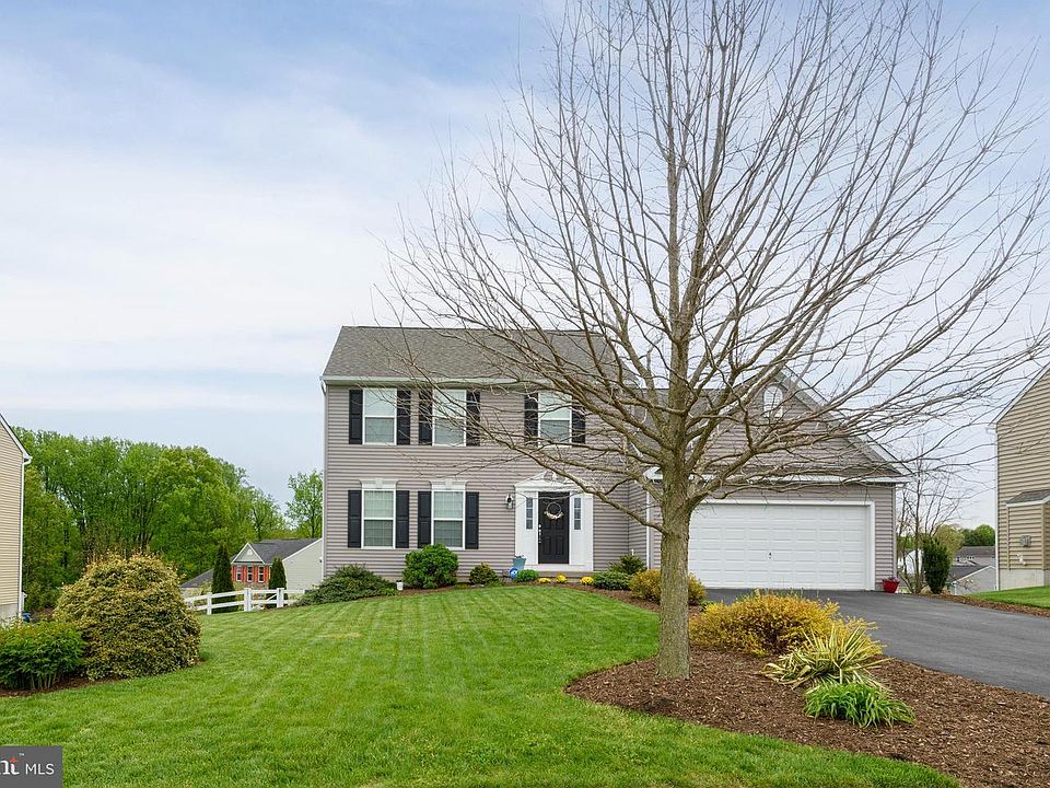 1st image of 432 Highland Ct