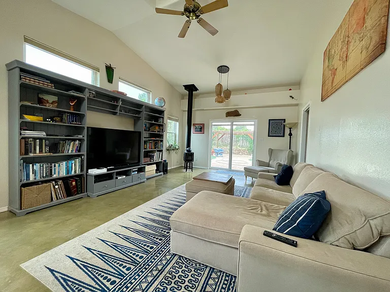 61 Harms Rd — Photo 6