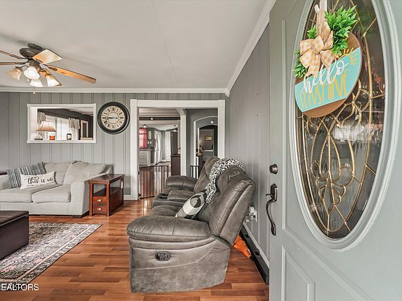 3rd image of 101 Chapel Ave