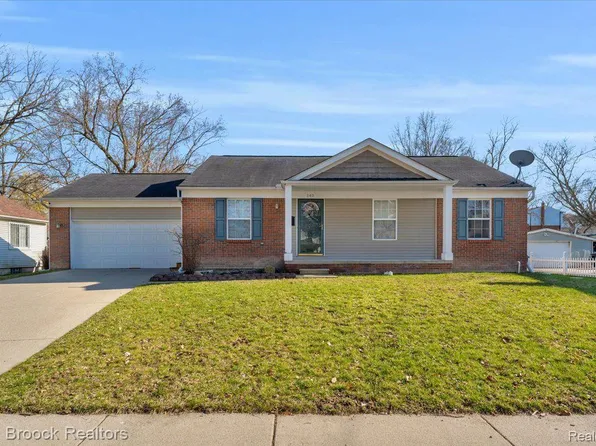 140 Whittemore St, Pontiac, MI 48342