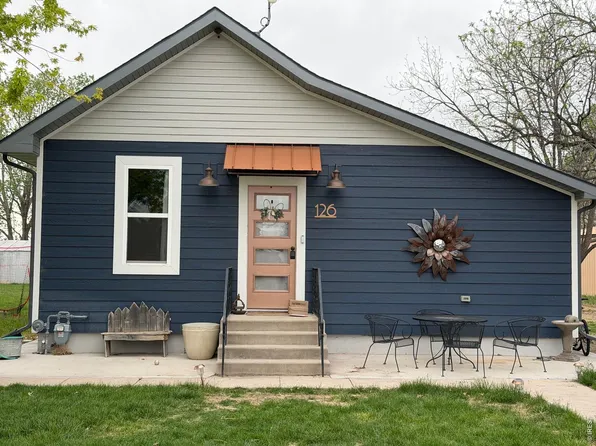 126 Wyoming Ave, Stratton, CO 80836