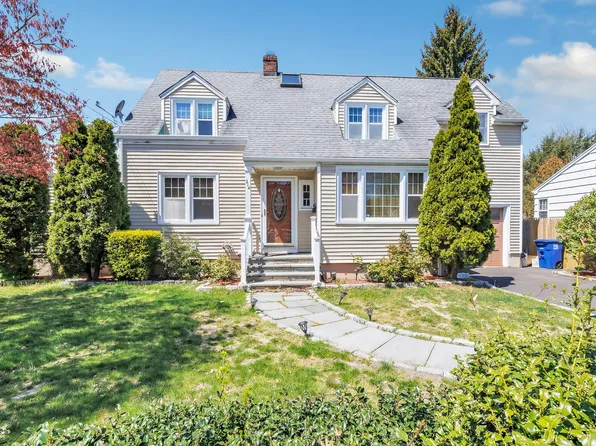 214 Vincellette Street, Bridgeport, CT 06606