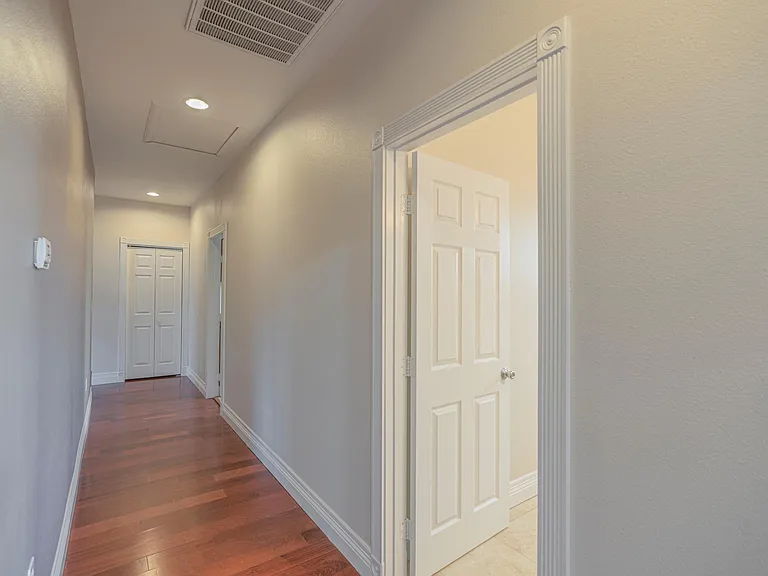 4482 Zev Ct — Photo 20
