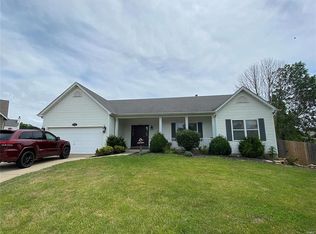 5564 Meadowgreen Ct, Saint Charles, MO 63304
