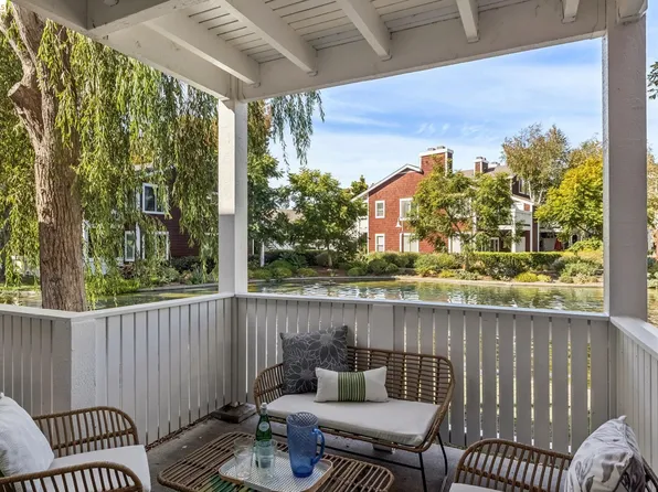 11 Bayside Ct, Richmond, CA 94804