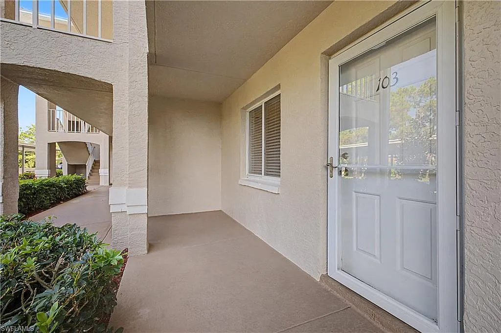 2 bed, 2.0 bath, 1097 sqft, $4,500 — Photo 2