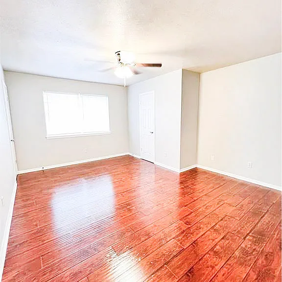 1910 Barak Ln #18 — Photo 9