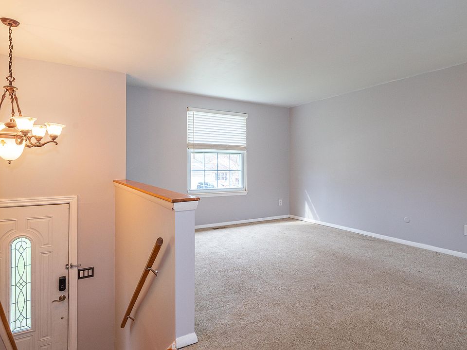 5551 Dr, Dayton, OH 45424 Zillow