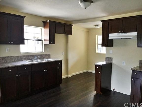 2nd image of 1217 W 109th St
