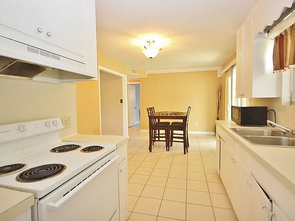 3rd image of 106 W Martha Louise Ave