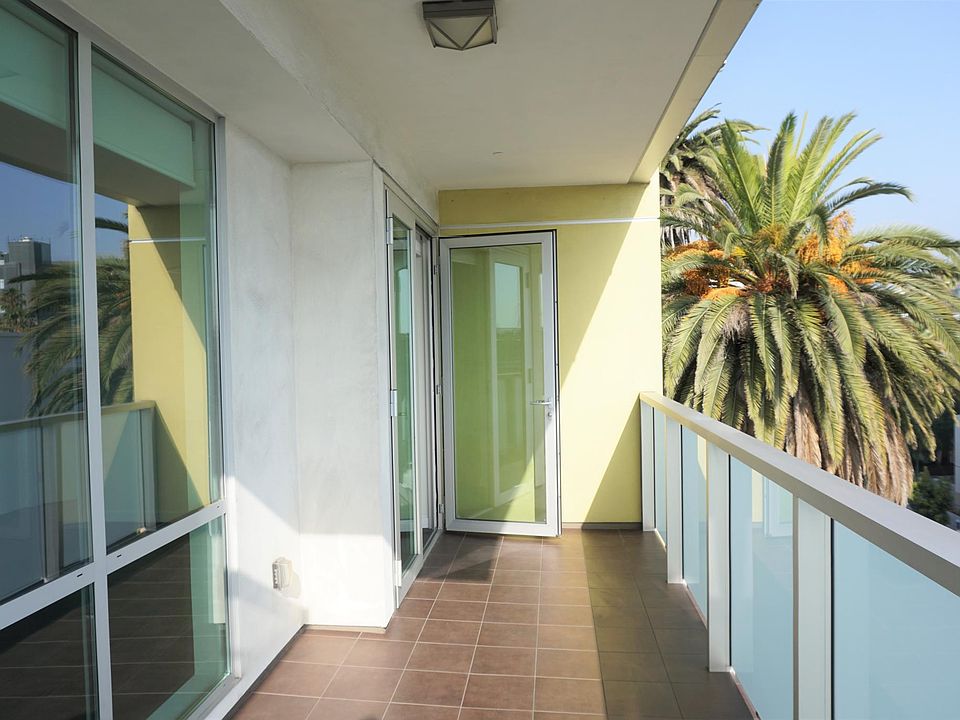 Unit #408 Patio!