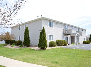 874 Fotis Dr #2B-2BA, Dekalb, IL 60115