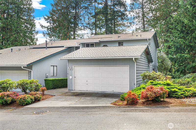 2nd image of 2902 28th Street SE