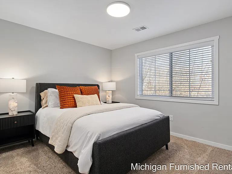 4322 Pine Forest Blvd NE #11 — Photo 15