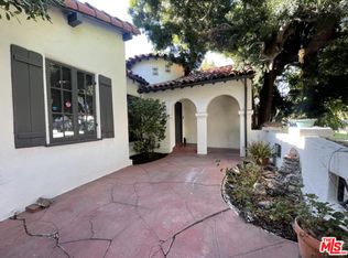 147 S Poinsettia Pl, Los Angeles, CA 90036