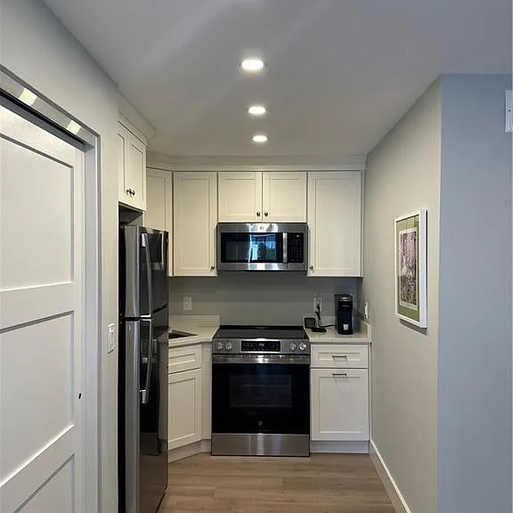 780 10th Ave S #5 — Photo 3
