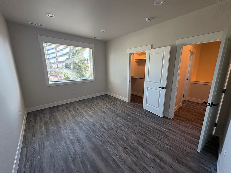 1222 S Miller St — Photo 9