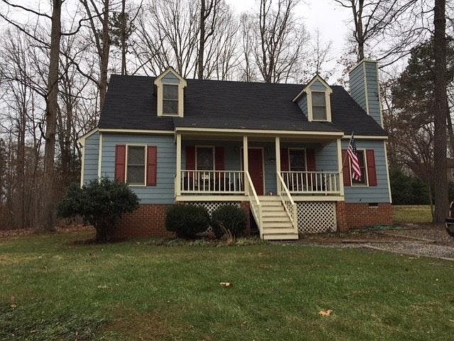 Clean and Crisp Cape on Cul De Sac