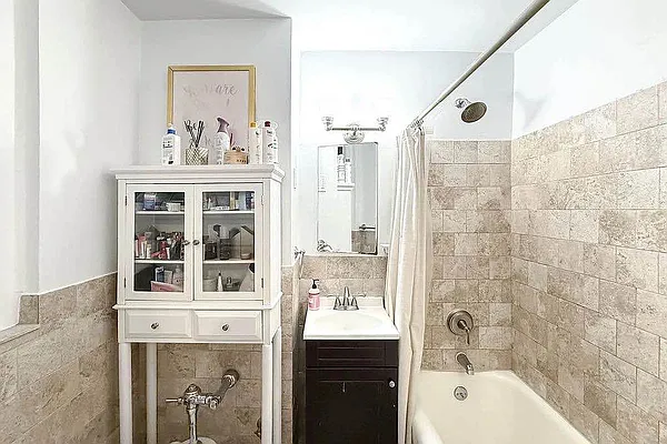 Rented by Oxford Property Group | media 20