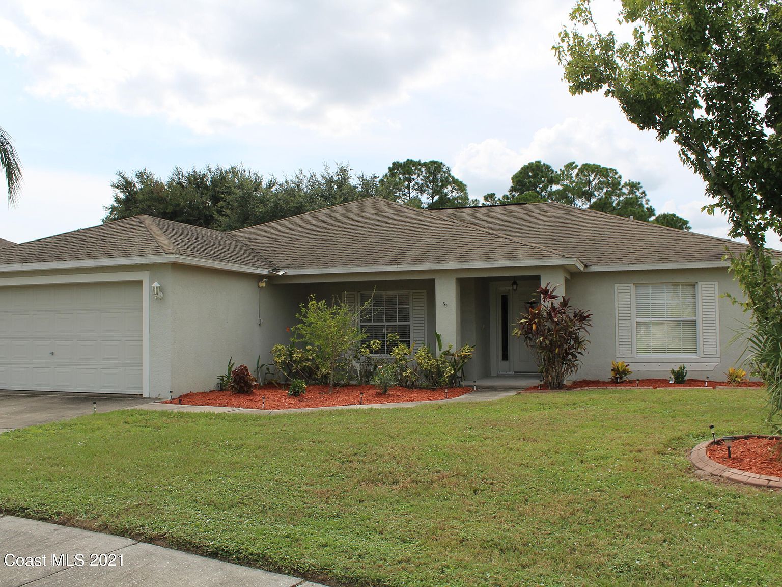 5482 Yaupon Holly Dr, Cocoa, FL 32927 | Zillow