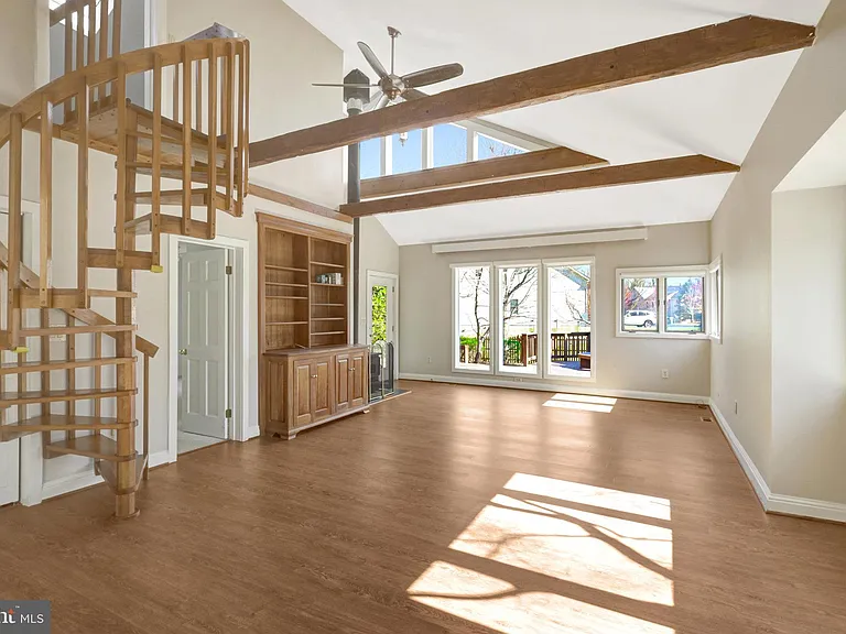 2031 Hillside Dr — Photo 69
