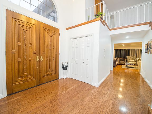 5th image of 9602 Casa De La Torre Ct