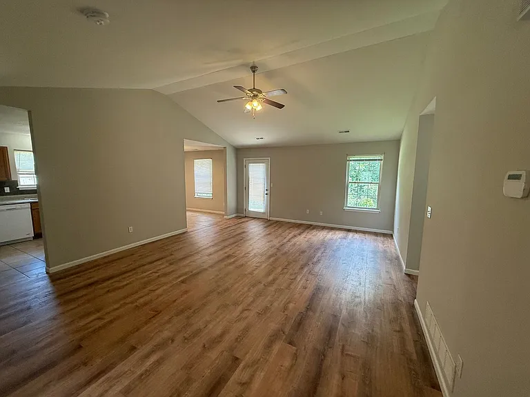 1432 Bodie Dr — Photo 9
