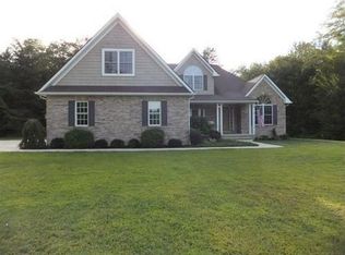 3739 Beech Hollow Cir, Mantua, OH 44255