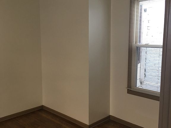 5th image of 217 Washington St APT 03