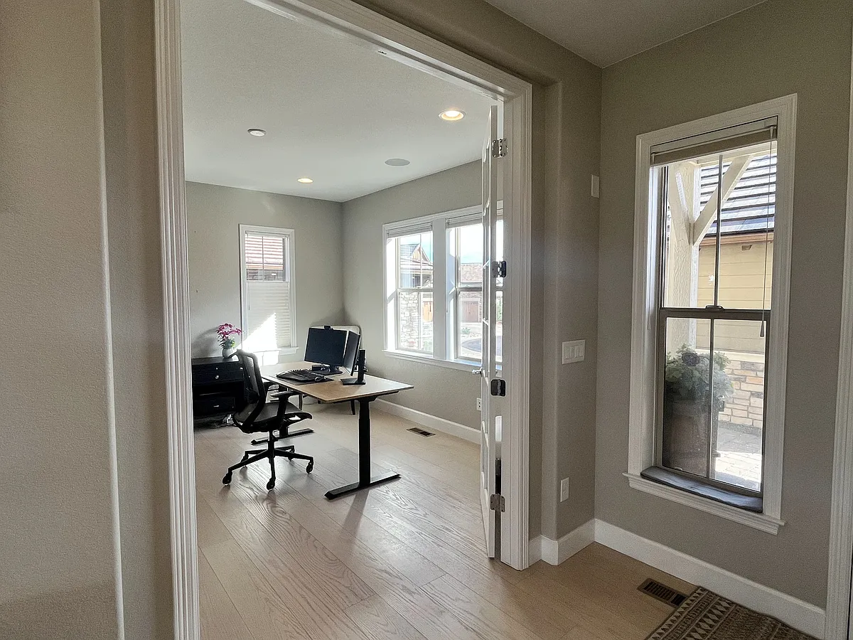 Building Photo - 10879 Red Sun Ct