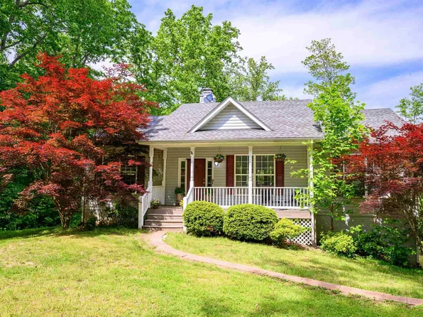 500 Pine Hill Dr, Stanardsville, VA 22973