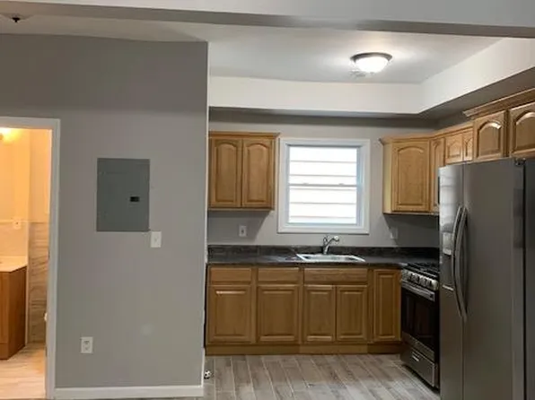 292 S 7th St Floor 2, Newark, NJ 07103