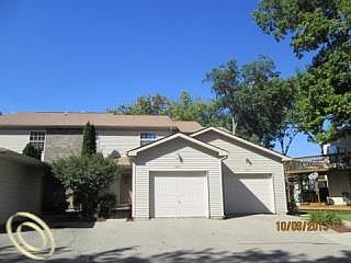 1st image of 4899 Oak Hill Dr