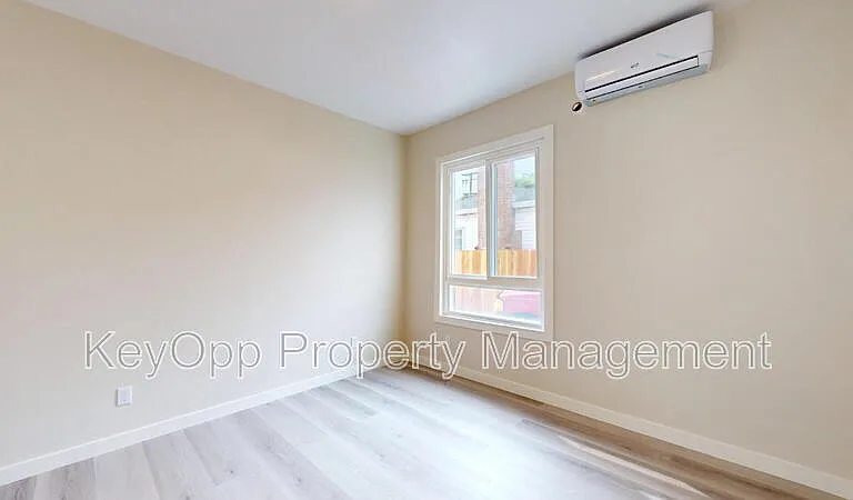 976 Masson Ave #3 — Photo 9