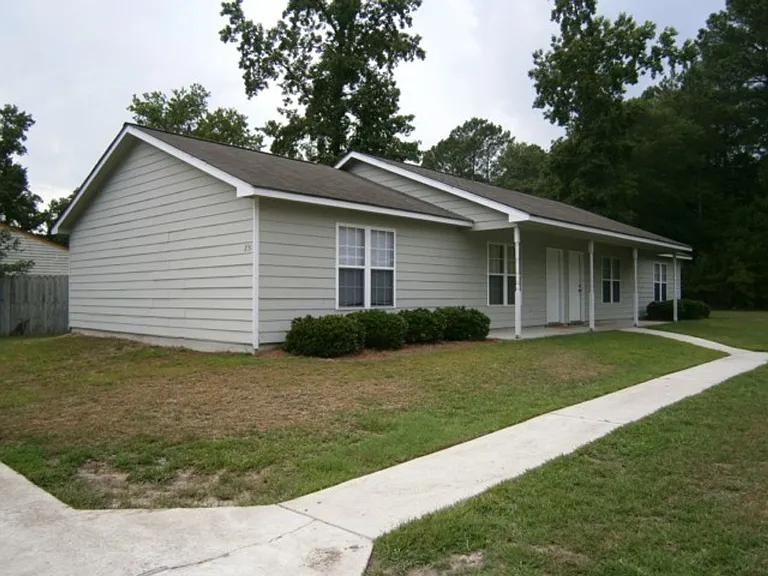 231 A Lakewood Dr — Photo 1