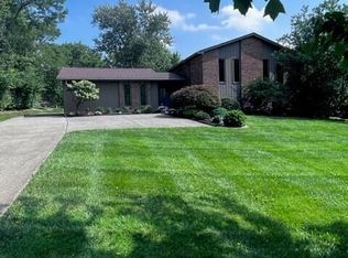 2207 Amsterdam Rd, Villa Hills, KY 41017