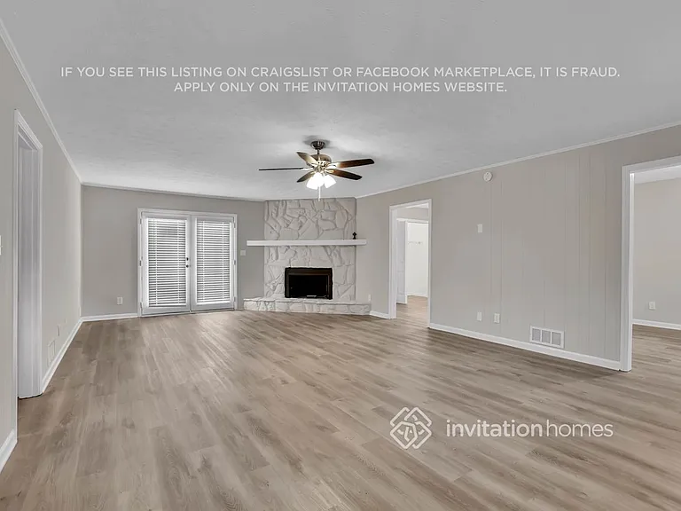 835 Brompton Ct — Photo 10