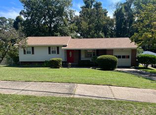 547 Cimarron Dr, Fayetteville, NC 28303