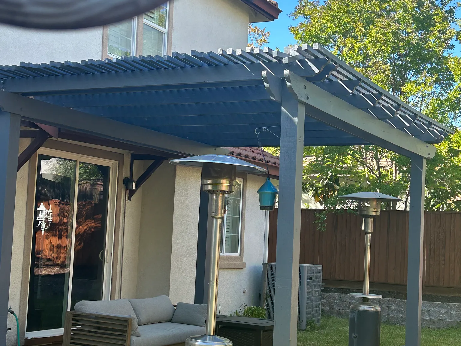 4 bed, 2715 sqft, $5,300 — Photo 2