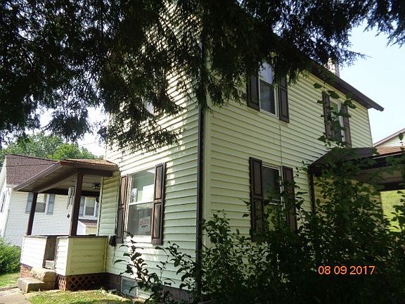 2nd image of 629 Wood St