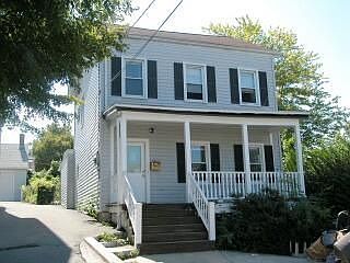 1st image of 68 Depeyster St