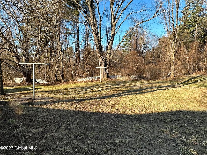 5th image of 241 Cronin Road