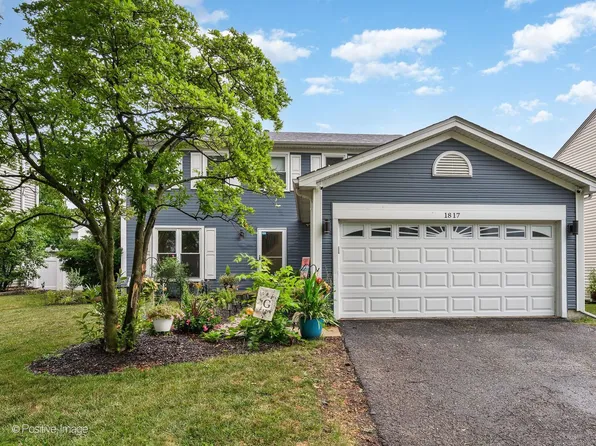 1817 Longboat Dr, Elk Grove Village, IL 60007