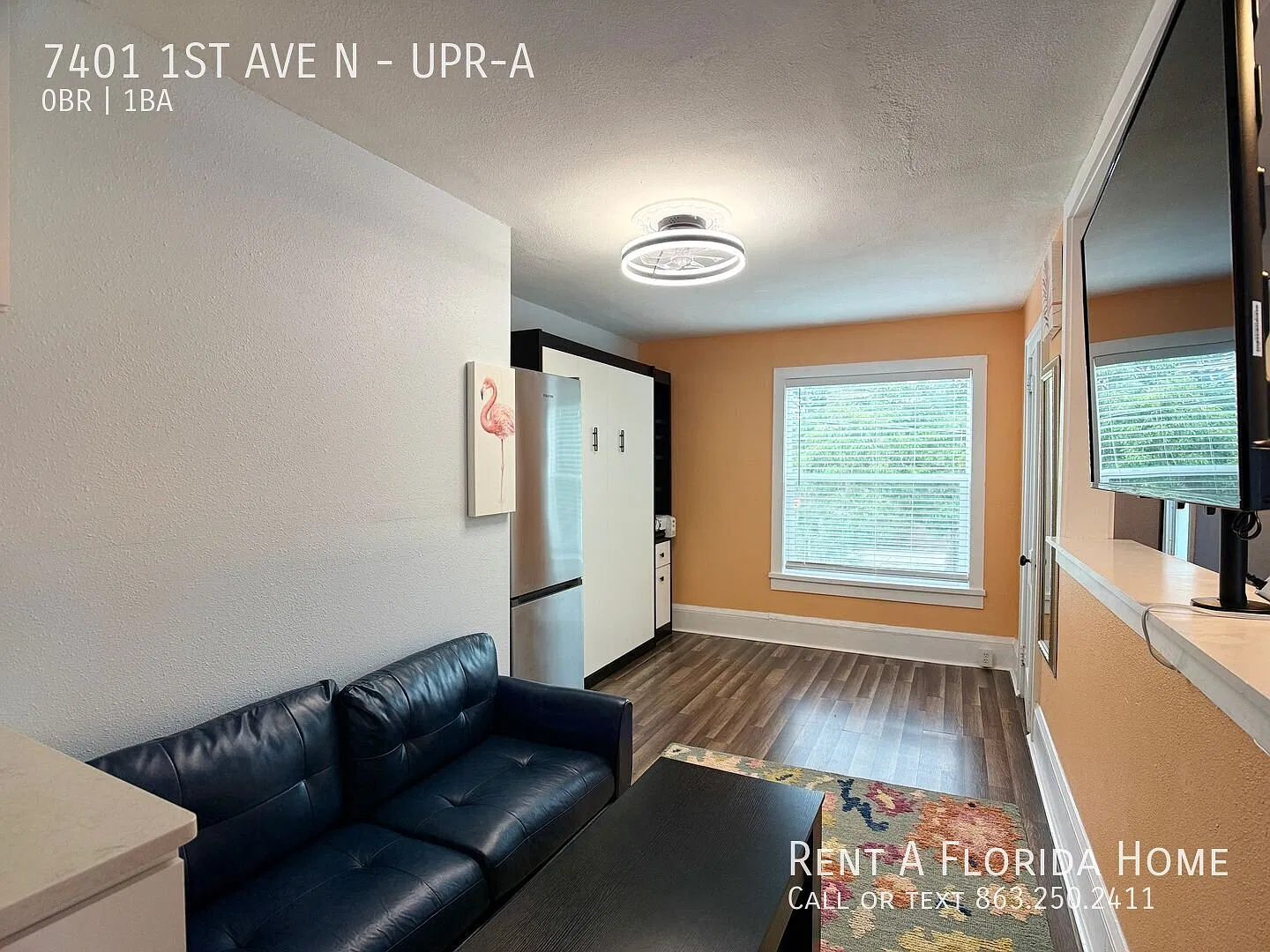 Adorable 2nd-Floor Efficiency Utilities Included! — Photo 3