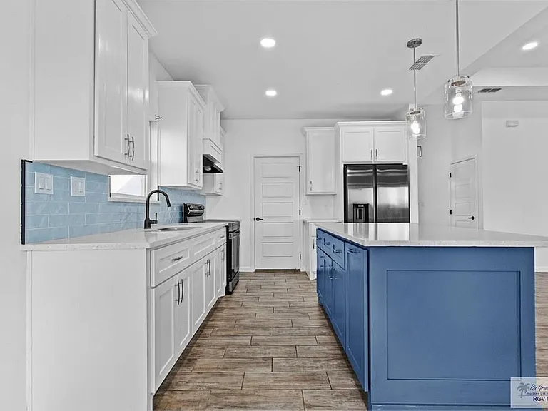 108 Faith Dr — Photo 7