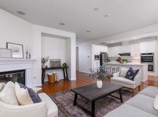 407 Town Forest Ct, Camarillo, CA 93012