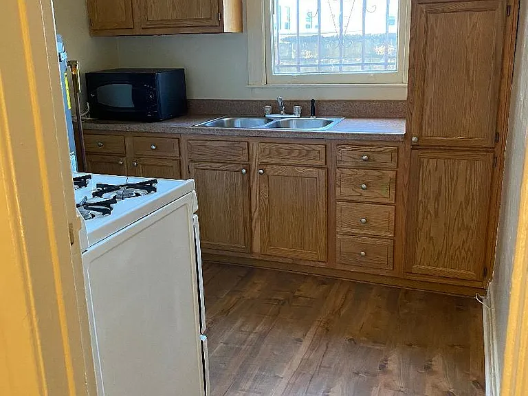 1124 N New Hampshire Ave #D — Photo 6